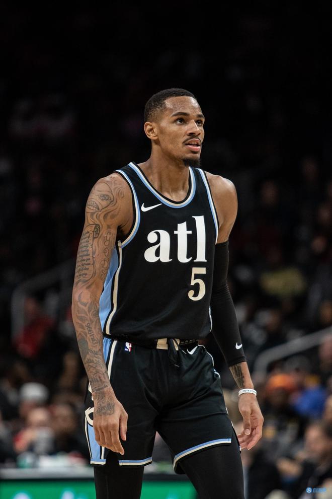 他不仅仅是 他不仅仅是